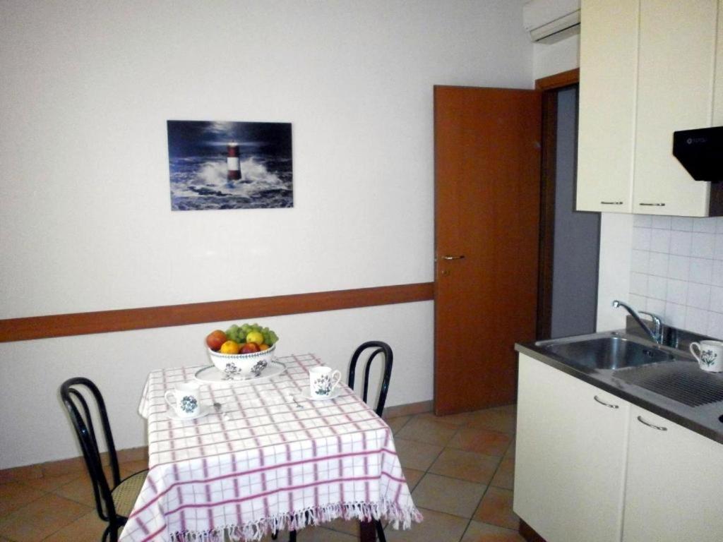 Residence Carioca Ріміні Екстер'єр фото