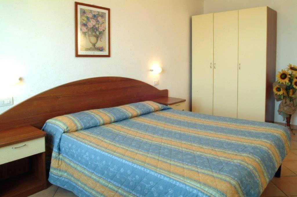 Residence Carioca Ріміні Екстер'єр фото
