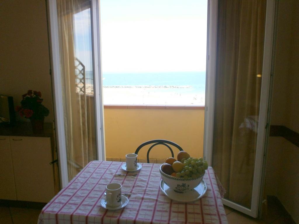 Residence Carioca Ріміні Номер фото