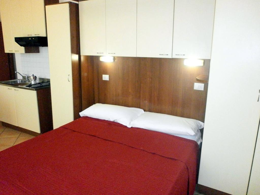 Residence Carioca Ріміні Номер фото