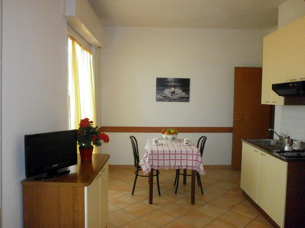 Residence Carioca Ріміні Номер фото