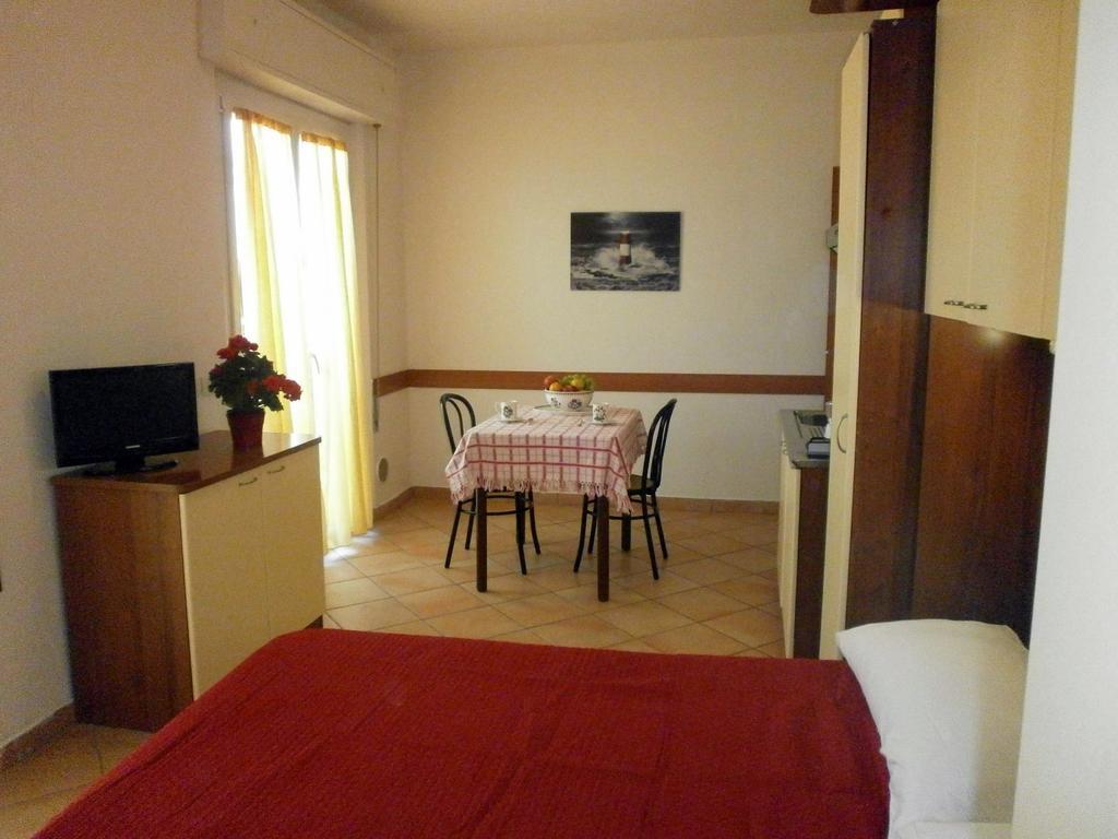 Residence Carioca Ріміні Номер фото