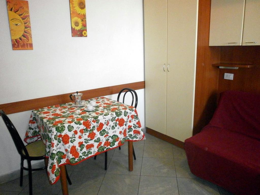 Residence Carioca Ріміні Номер фото