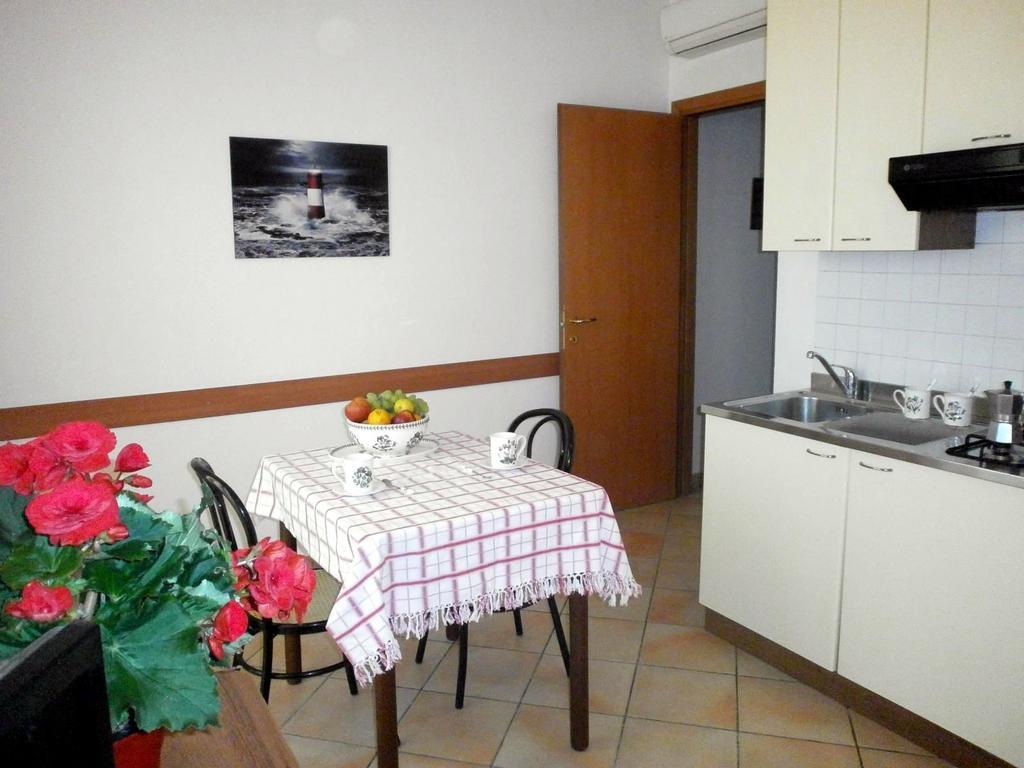 Residence Carioca Ріміні Екстер'єр фото