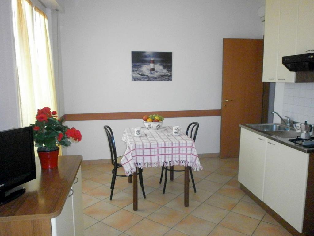 Residence Carioca Ріміні Номер фото