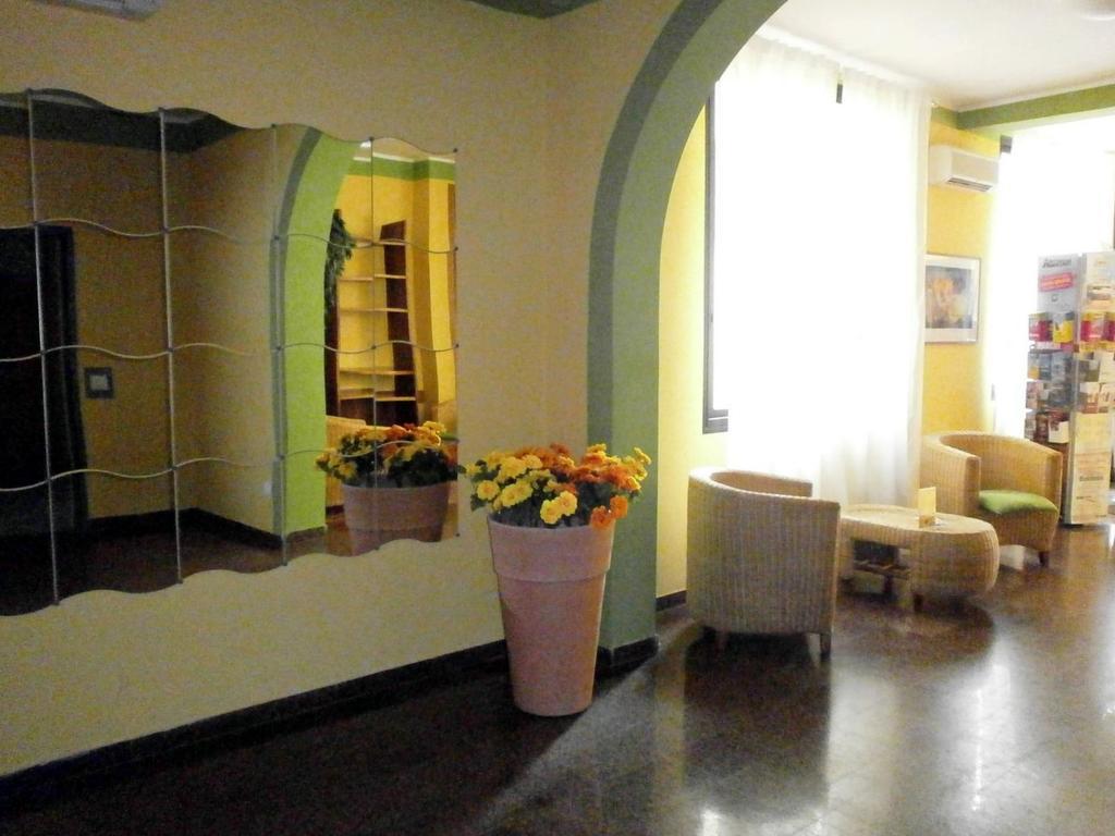 Residence Carioca Ріміні Екстер'єр фото